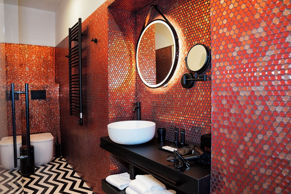 The World Is Yours (101) | Bathroom | Designer toiletries, hair dryer, bathrobes, slippers