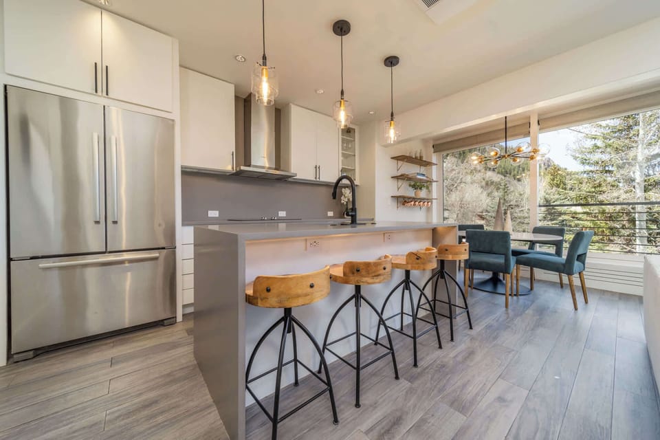Kitchen island with 4 bar stools