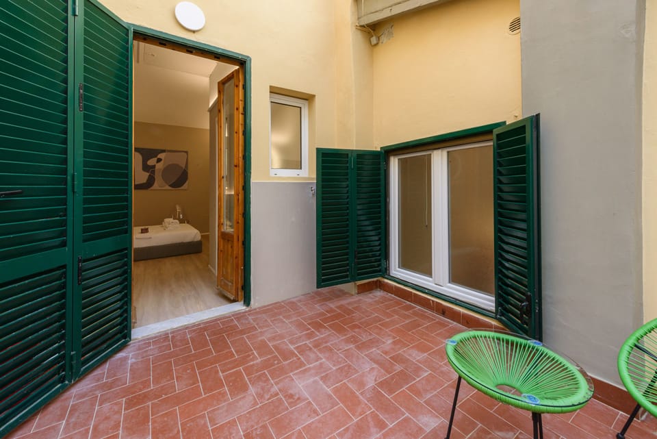 Luxury Apartment | Terrace/patio