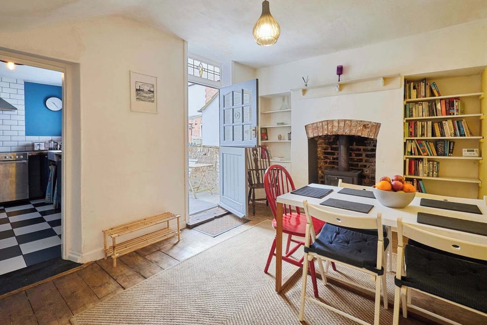 Clarence Place, Whitby - Host & Stay