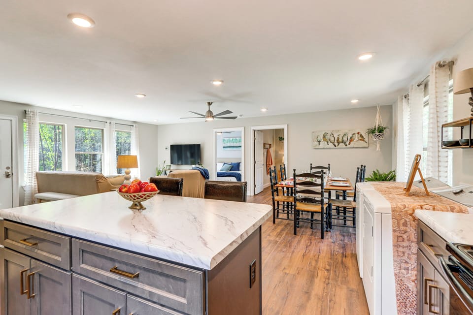 House (2 Bedrooms) | Interior