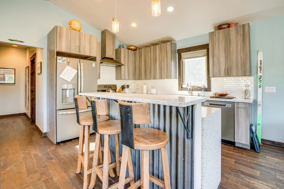 House (3 Bedrooms) | Interior