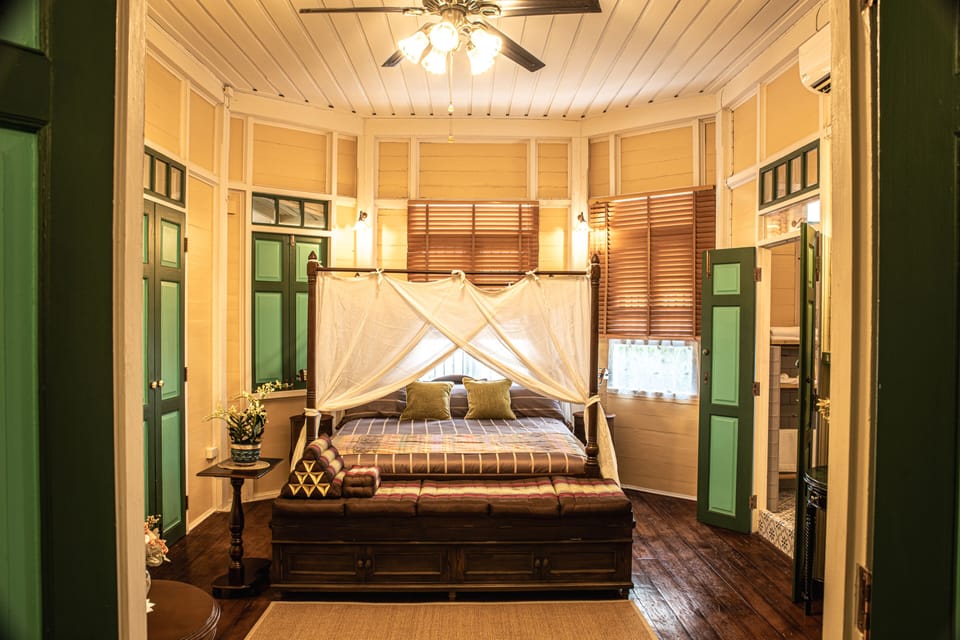 Family Suite, Multiple Beds, Non Smoking, Kitchenette | Premium bedding, free minibar, in-room safe, individually decorated