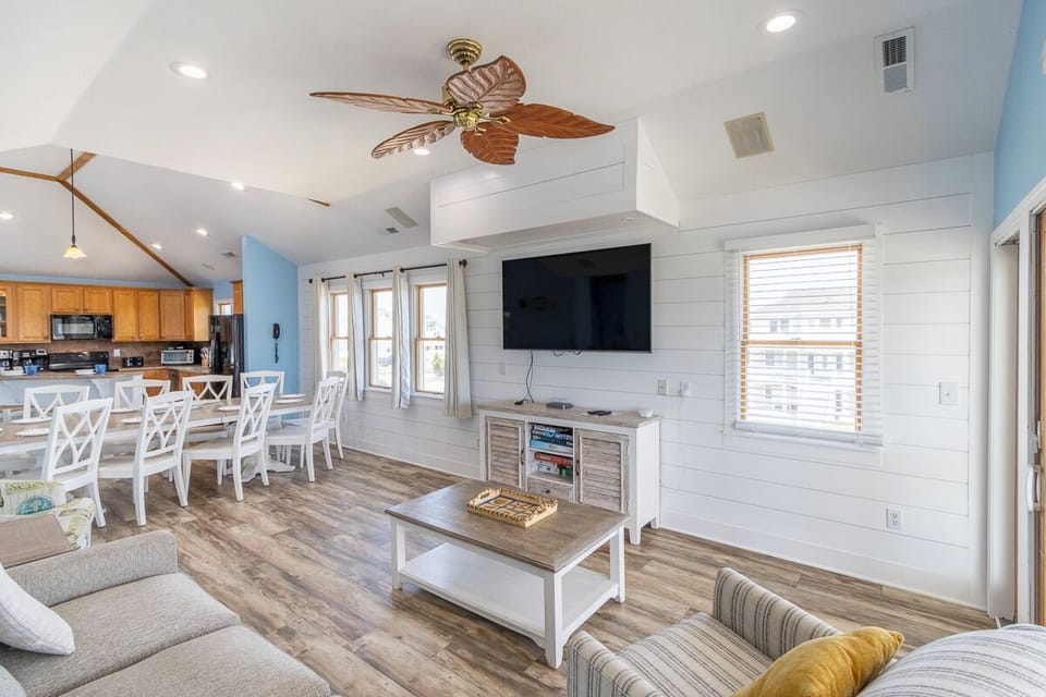 Top Level Living Area