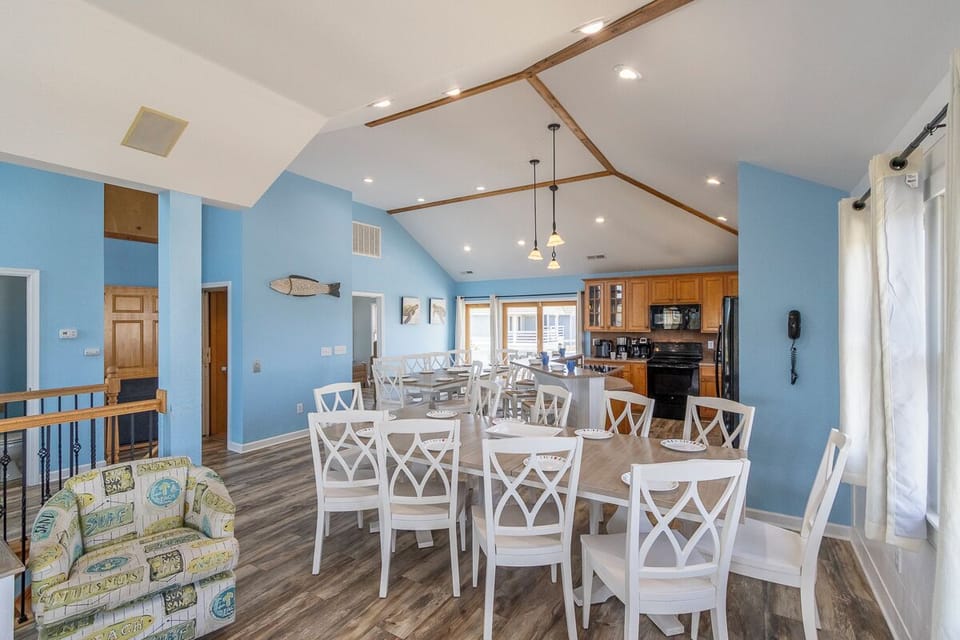 Top Level Dining Area