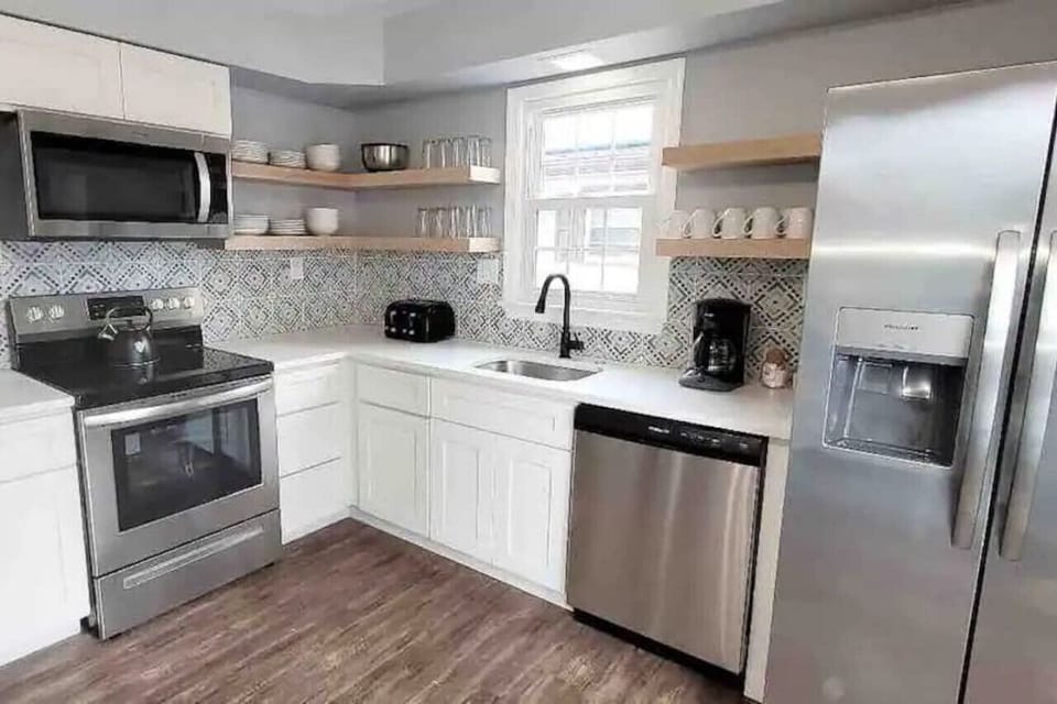 updated well equipped kitchen