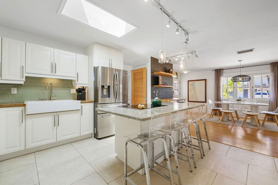 Discover culinary delights in our fully stocked kitchen!