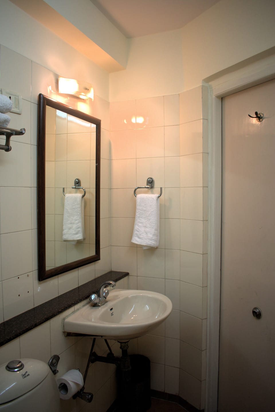 Shower, hydromassage showerhead, eco-friendly toiletries, hair dryer
