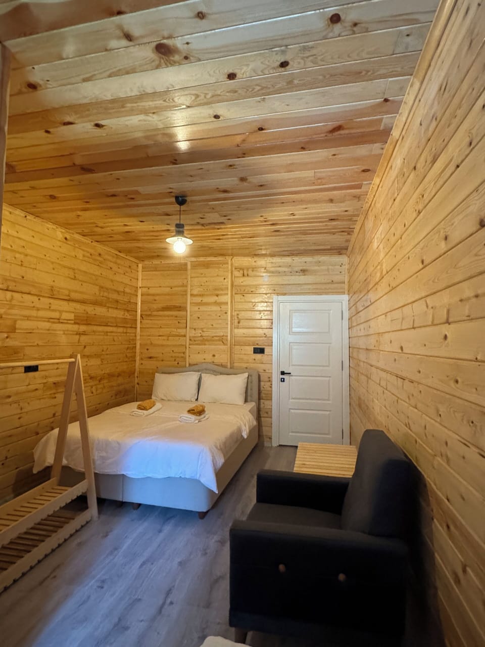 Comfort Room | Premium bedding, desk, laptop workspace, soundproofing