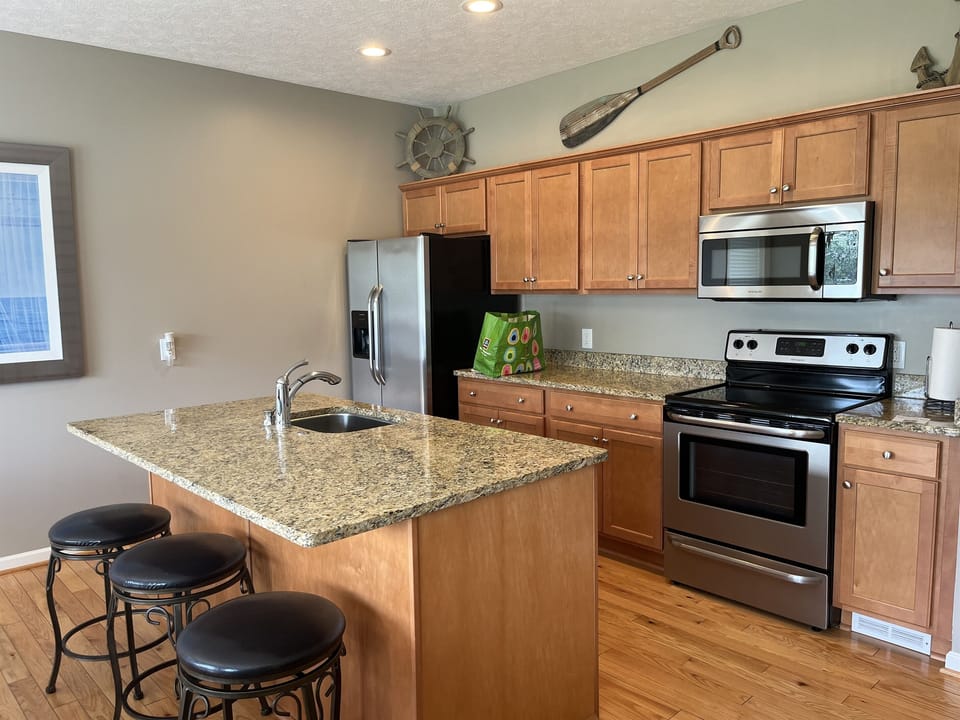 Full Kitchen