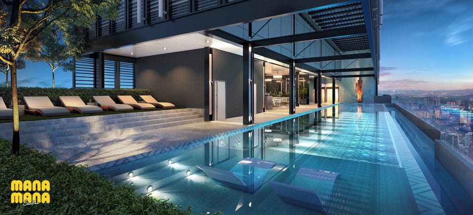 Rooftop pool