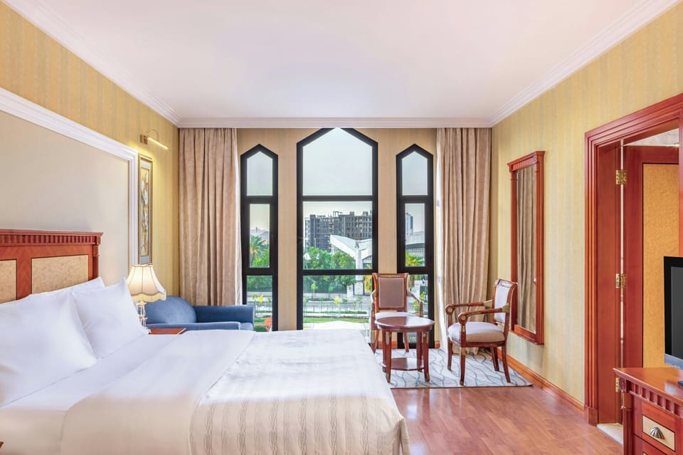 Standard Room, 1 King Bed with Sofa bed | Pillowtop beds, minibar, in-room safe, desk
