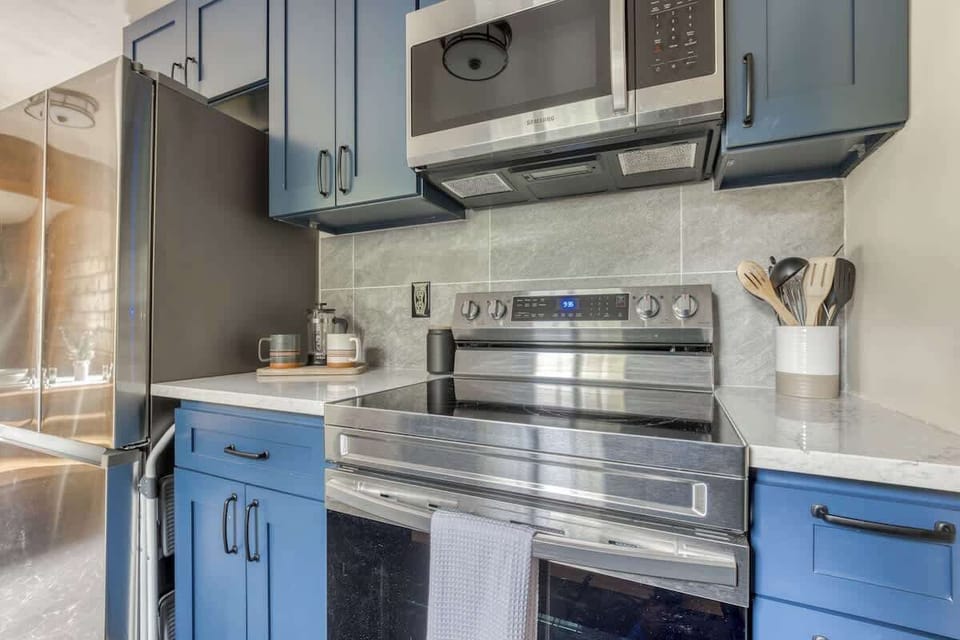 Kitchen stove and Microwave to cook your meals