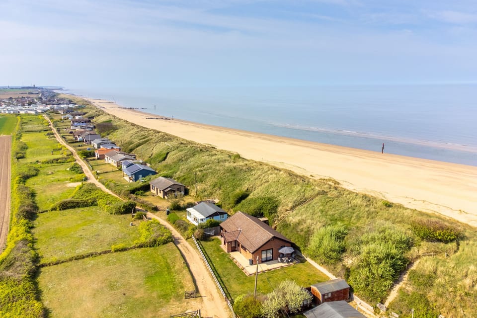 The Den, Eccles-on-Sea: Perfectly located on the Norfolk Coast