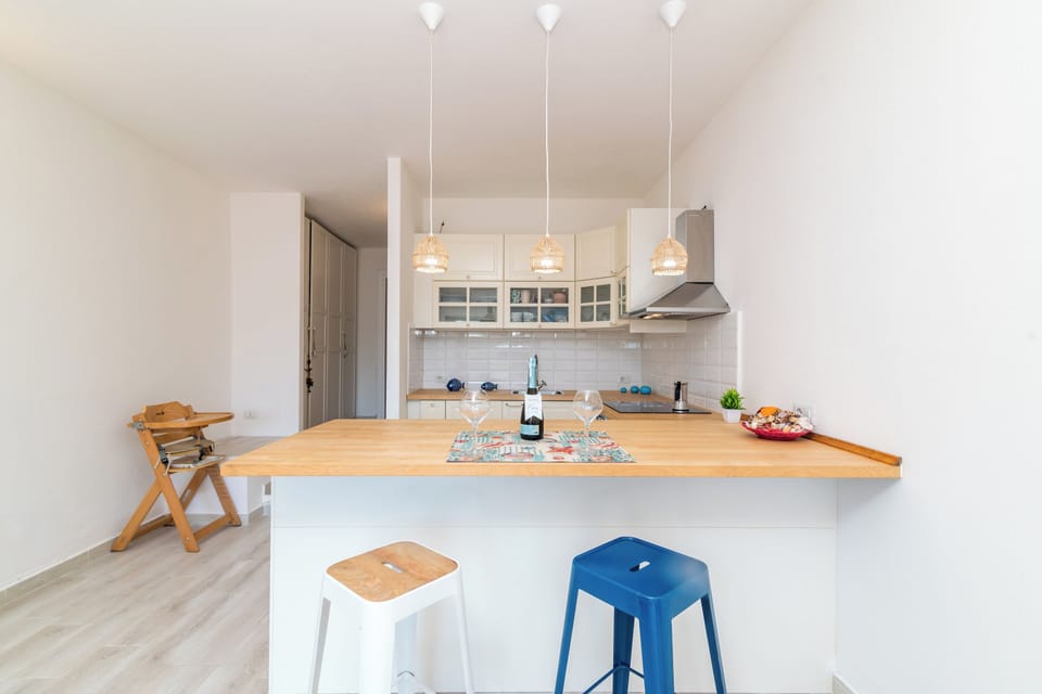Kitchen and dining area