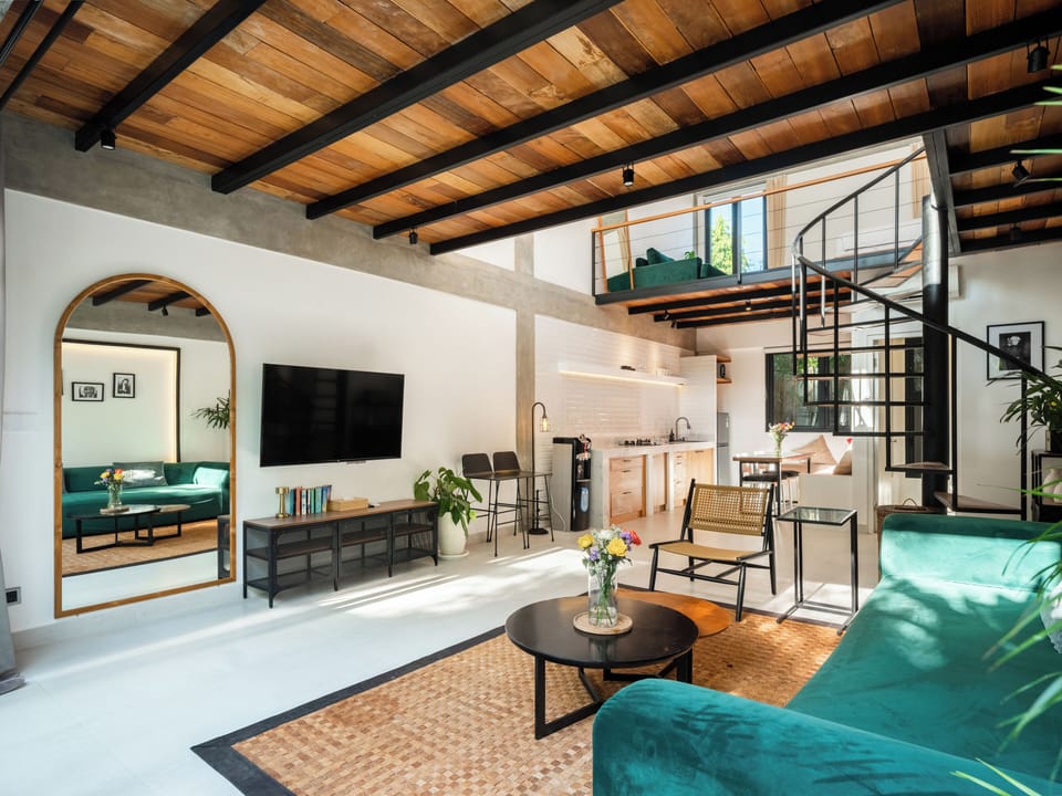 Two Bedroom Loft with a Fully Equipped Kitchenette and Private Pool | Living area