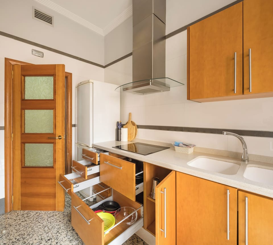Apartment, 1 Bedroom | Private kitchen | Cookware/dishes/utensils