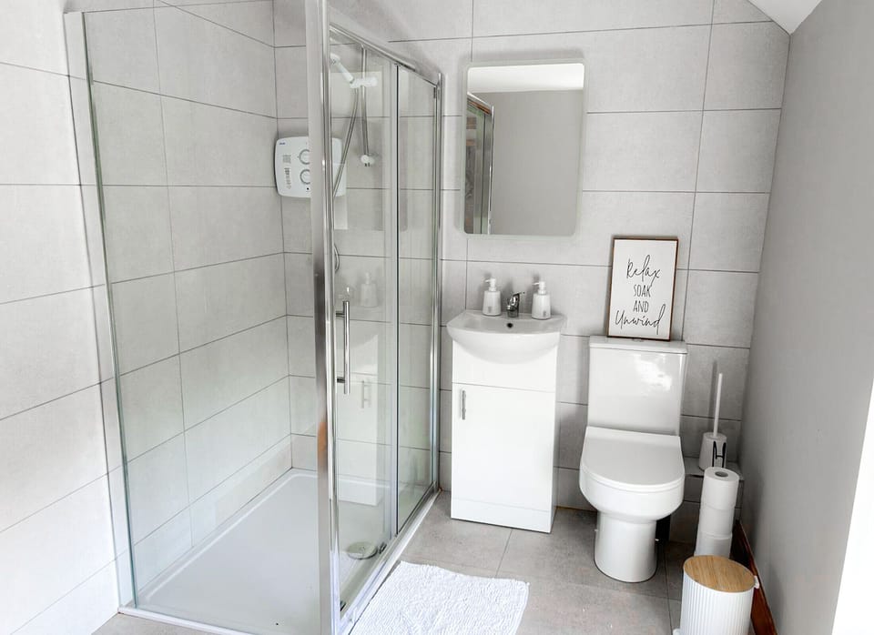 Lisheenbawn Farmhouse Farranfore Apartment in County Kerry