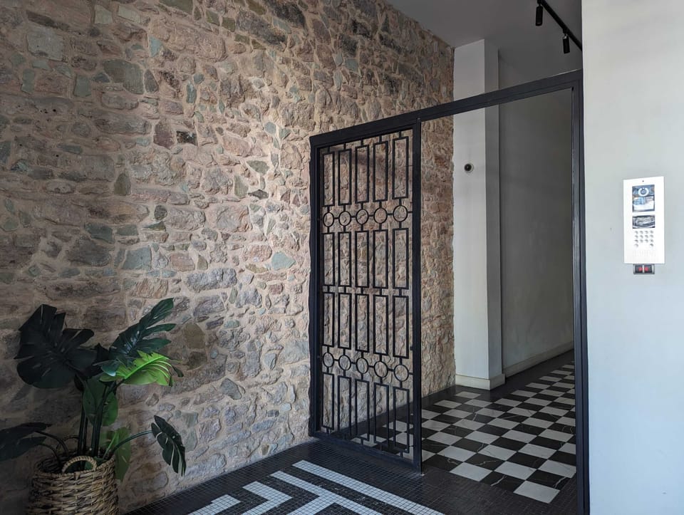 Access to the apartment