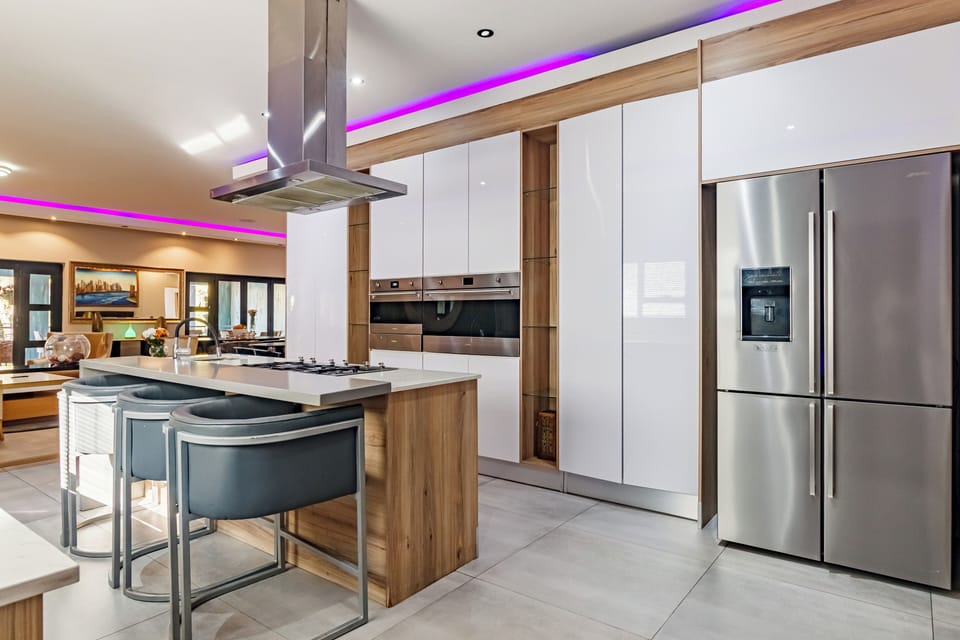 Deluxe Villa | Private kitchen | Electric kettle