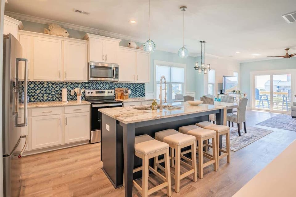 Gorgeous Brand New Construction