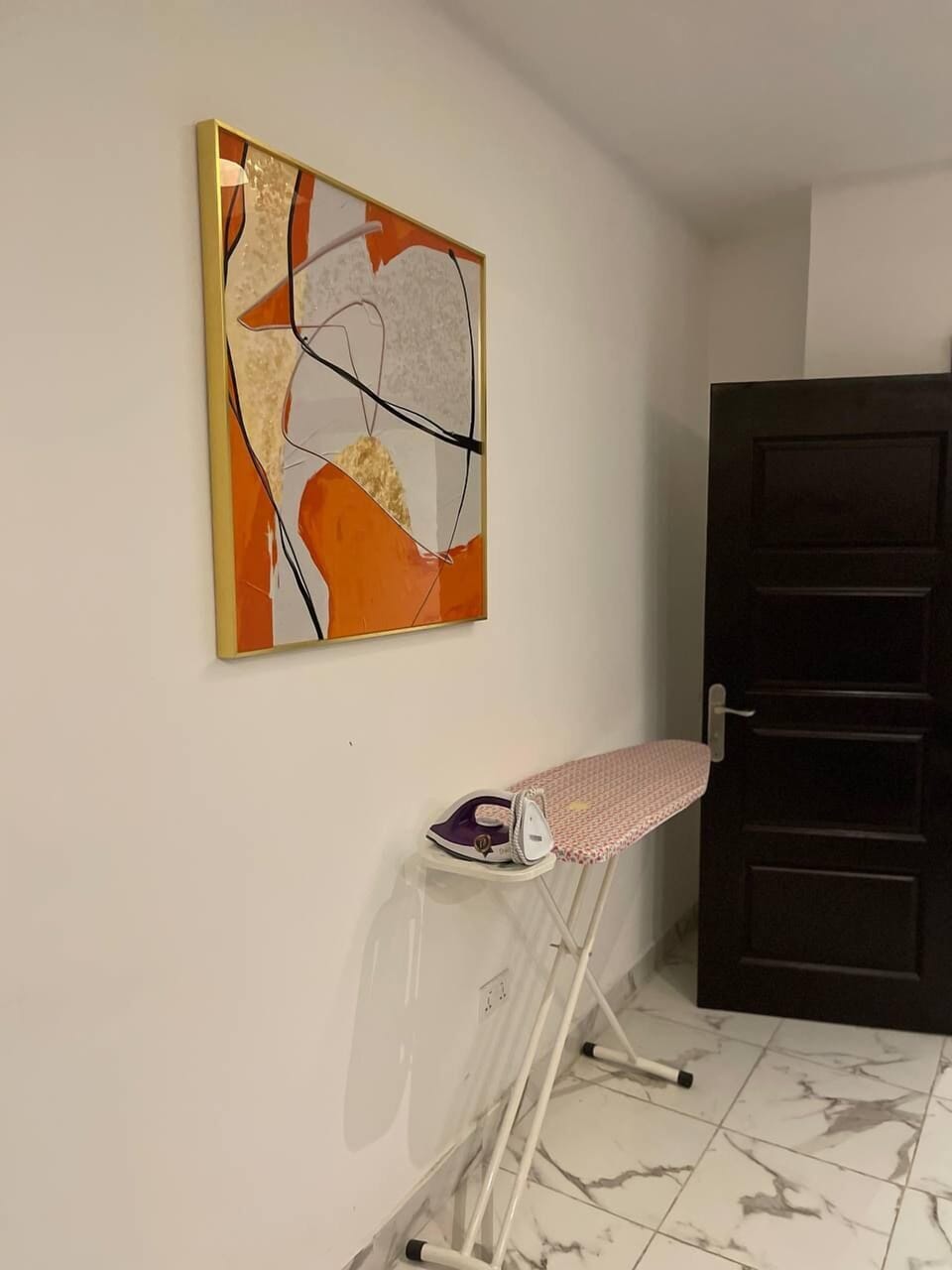Iron/ironing board