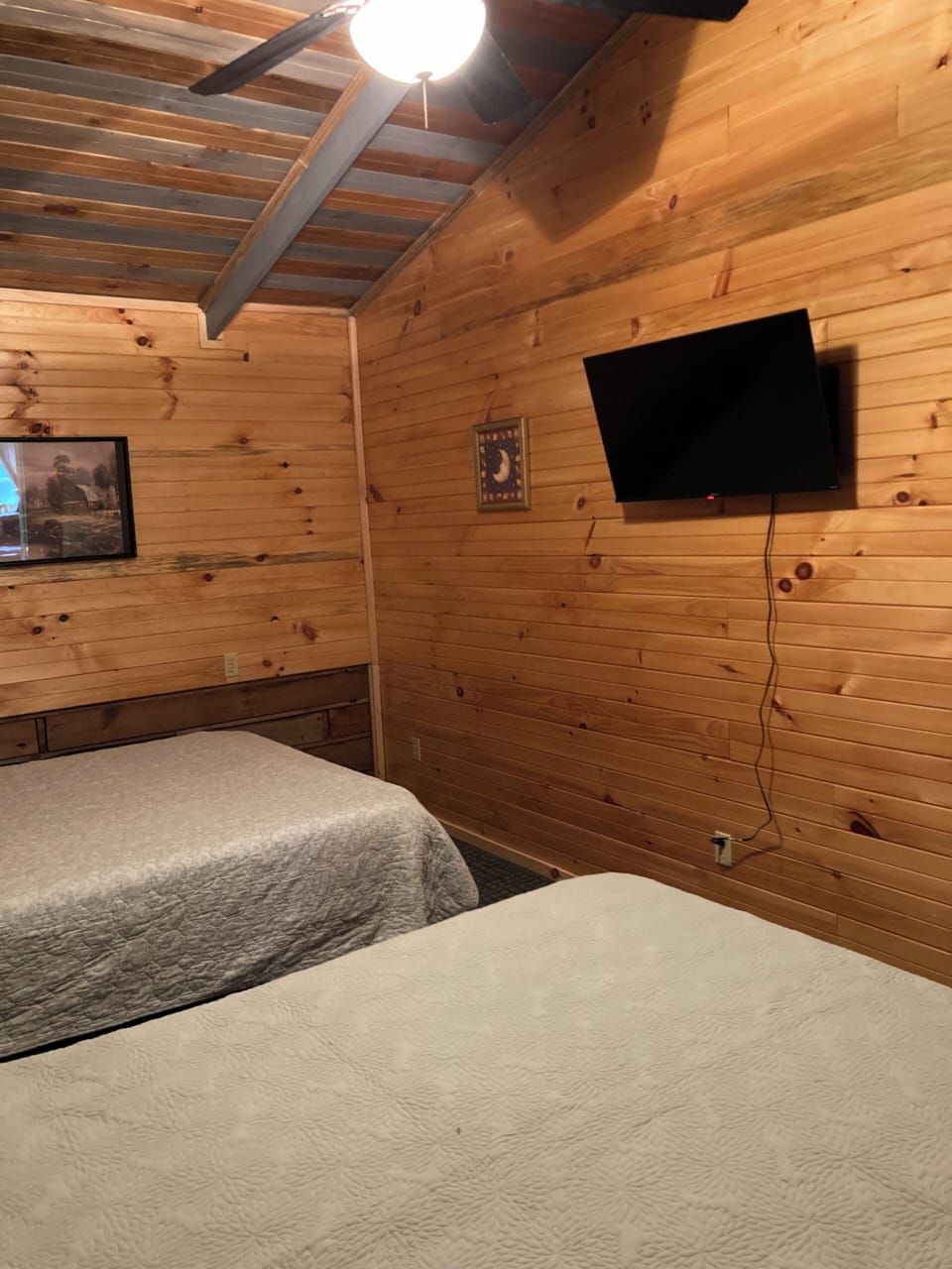 Bedroom #2 with two queen beds.