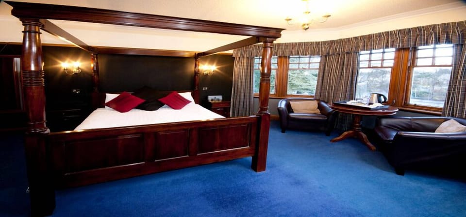 Superior Double Room, Ensuite | Individually decorated, soundproofing, iron/ironing board, free WiFi