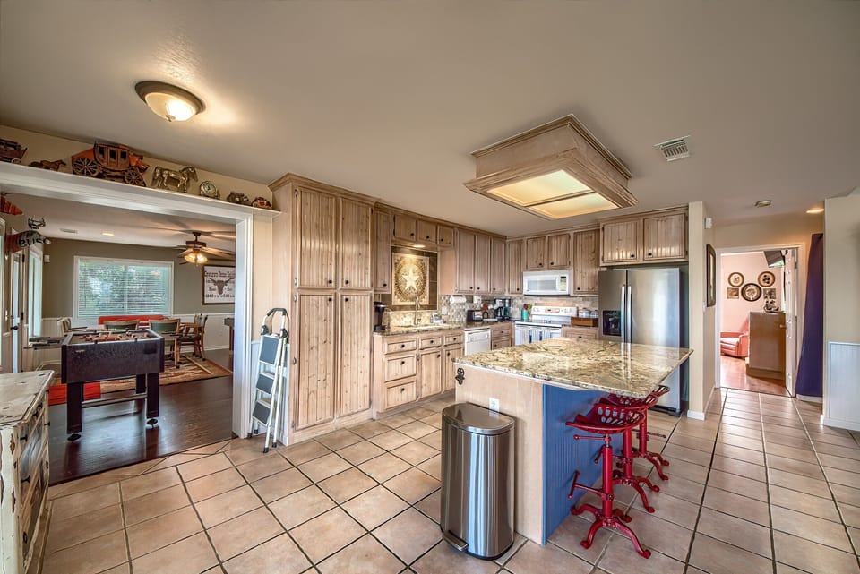 Fully Equipped kitchen with all your essentials!