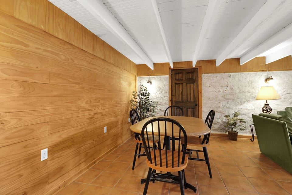 Additional dining in the bonus room