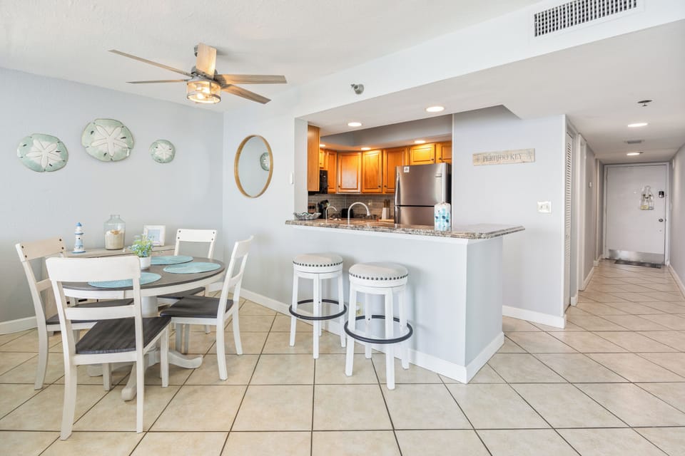 Perdido Sun Resort 1006 by PKRM - Dining area seats 6 if you have friends come over.