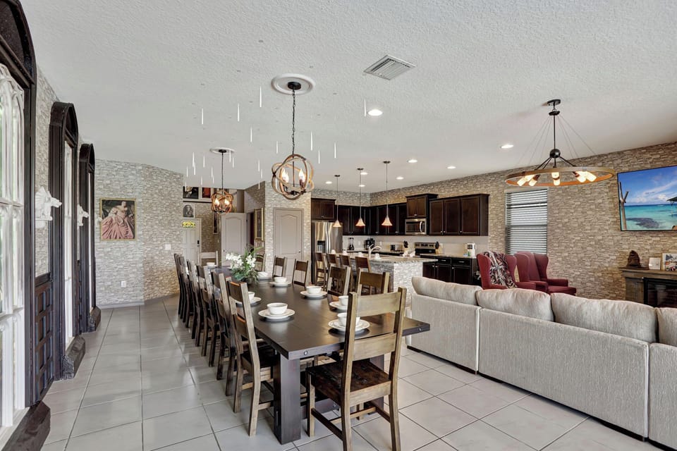 Open Floor Plan - Dining Room, Living Room And Kitchen