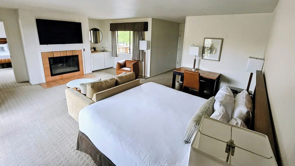 Suite, 1 King Bed or 2 Queen Beds | In-room safe, iron/ironing board, WiFi (free), bed sheets