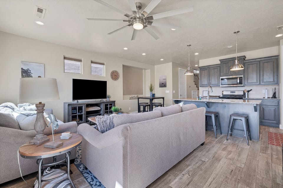 Living Area - The Living Room is conveniently located adjacent to the Kitchen and Dining Table and is a great place for entertaining guests during downtime.
