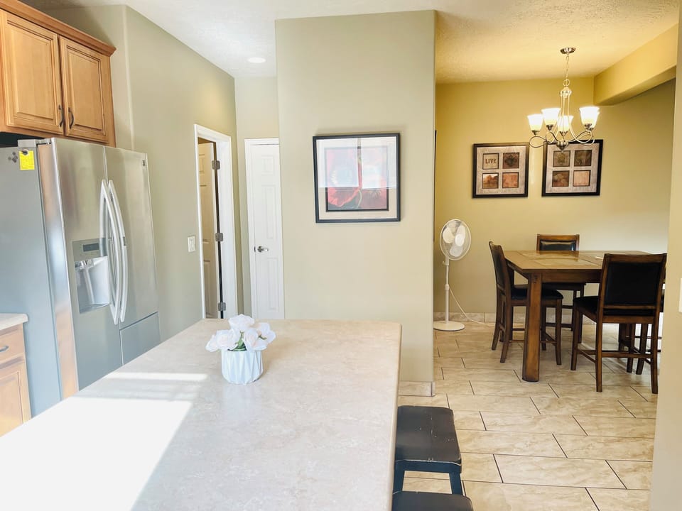 Kitchen/Dining