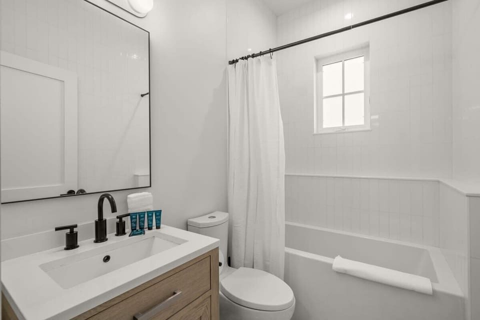 First Floor Bathroom with Bathtub