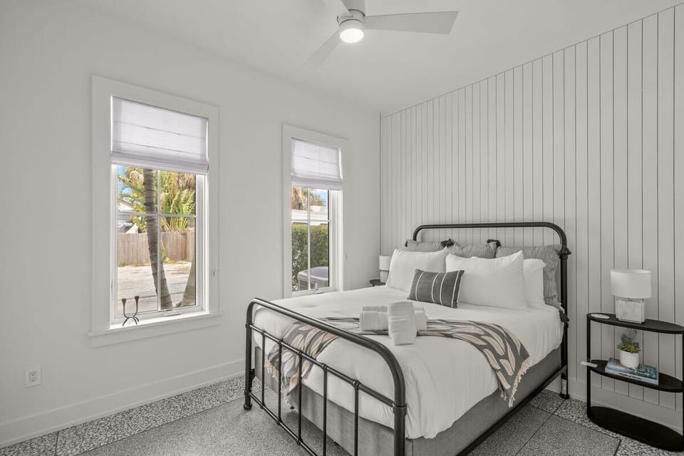 Queen Bedroom #2