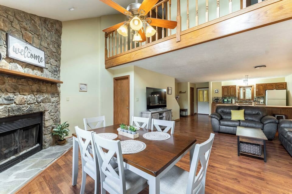 e8bb7eff-6ecf-4037-9e14-feba22a3ad29