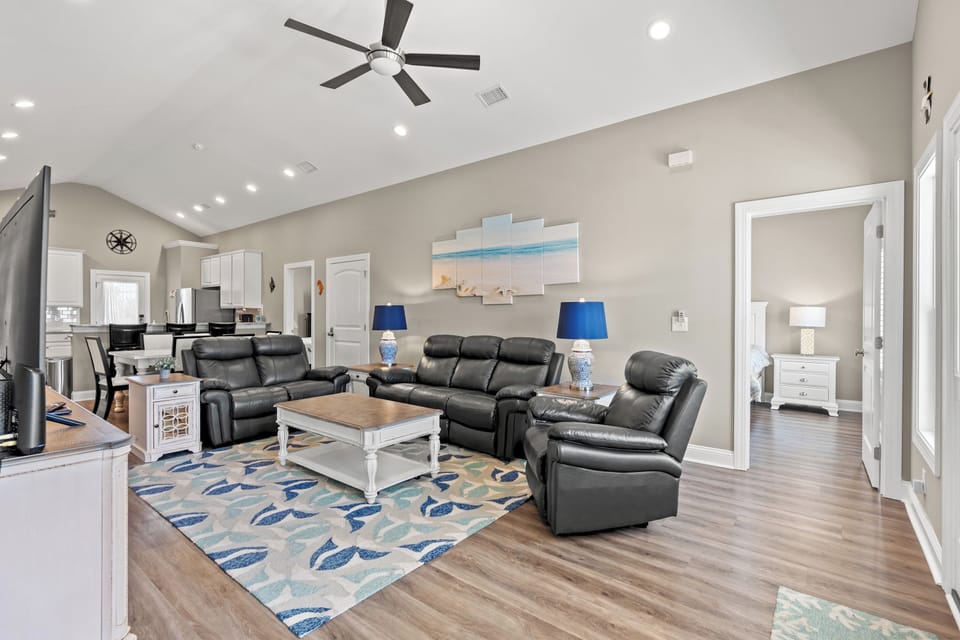 Great open floor plan in this fabulous  beach house!