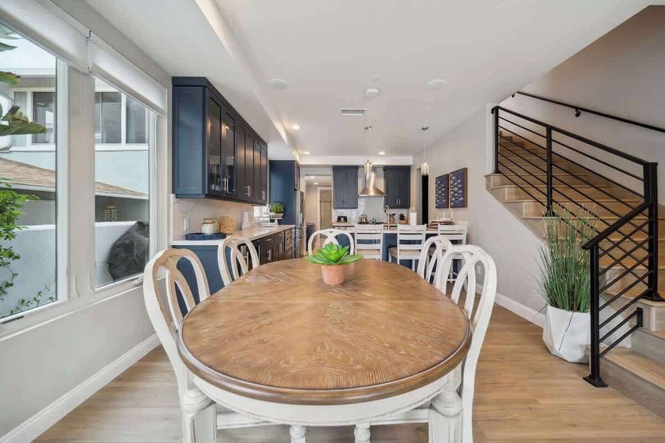 Where you can enjoy a homecooked meal with good conversation