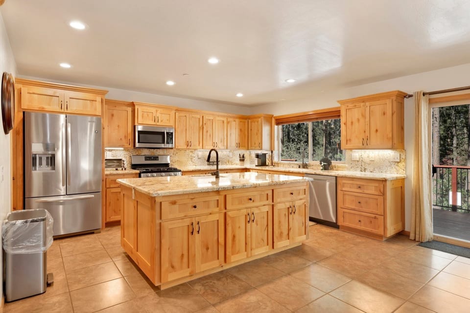Cabin, Multiple Beds, Hot Tub, Mountain View (2147) | Private kitchen