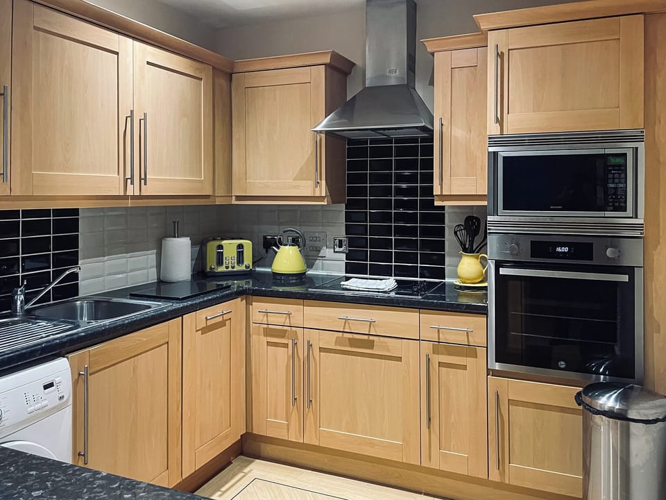 Kitchen | Royal Sands Apartment, Scarborough