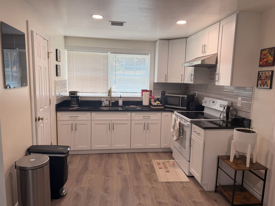 Fully equipped kitchen