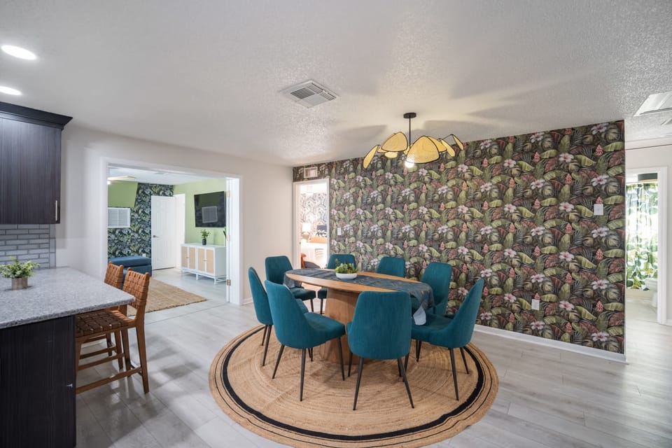 Dining room beside the kitchen
