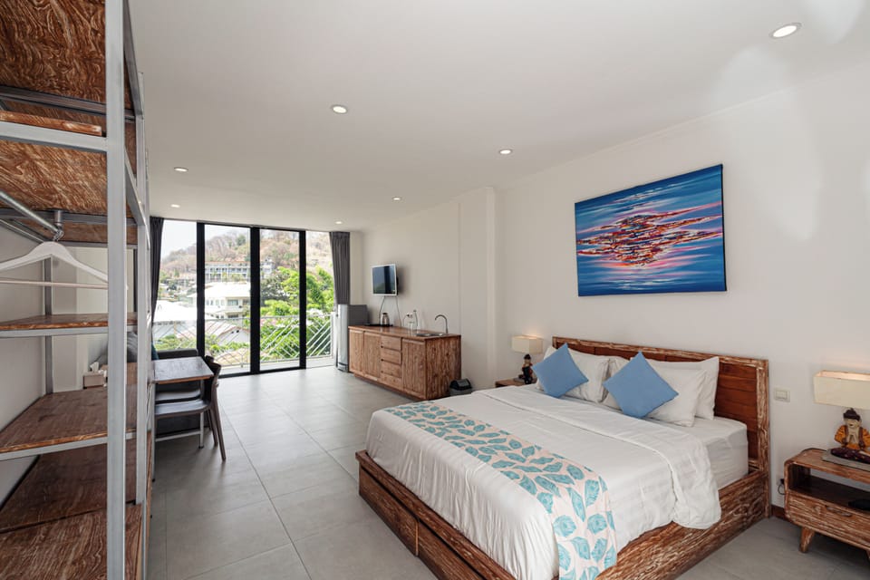 Deluxe Double Room, City View | WiFi (free)