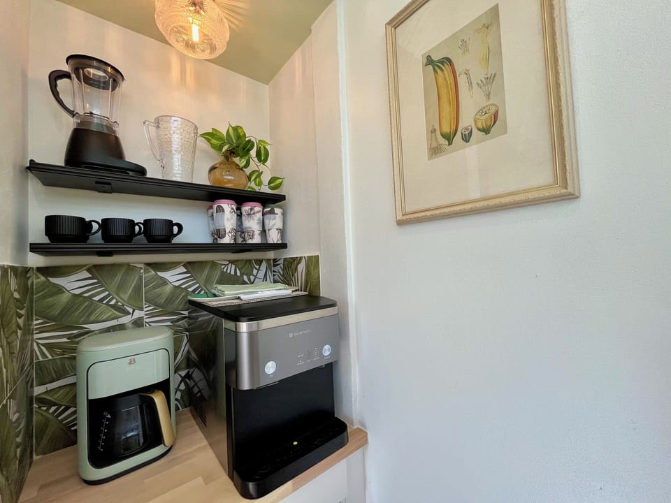 Oasis Bungalow Coffee Bar + Ice and Water Station 