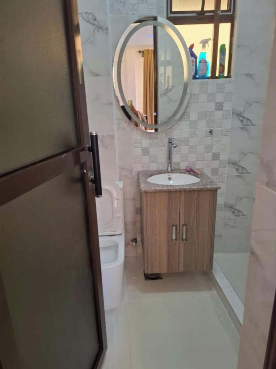 Superior Double Room | Bathroom | Hair dryer, slippers