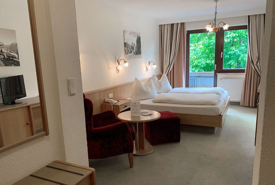 Comfort Double Room, Balcony, Mountain View | Soundproofing, free WiFi, bed sheets