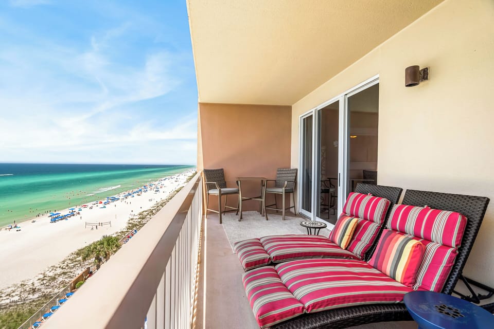 Private balcony overlooking the gulf