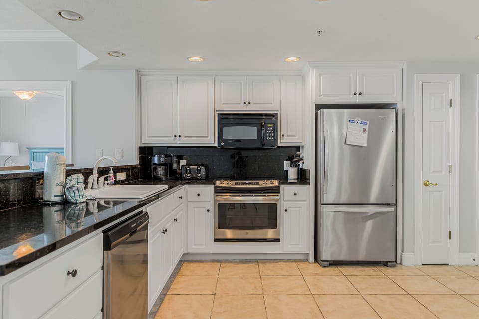 Full Kitchen